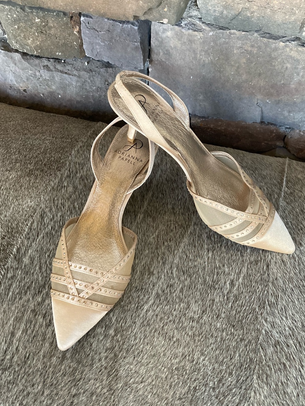 Y2K Adrianna Papell Kitten Heel Sling Back Satin Pointed Toe